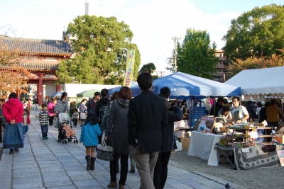 人通り夕方.JPG