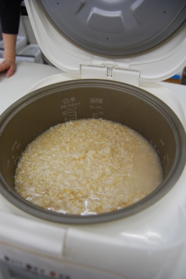 1129S発酵甘酒炊飯.JPG