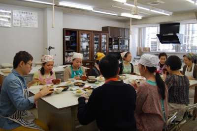 321シンガ食事.JPG