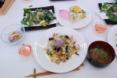 715野草龍試食.JPG